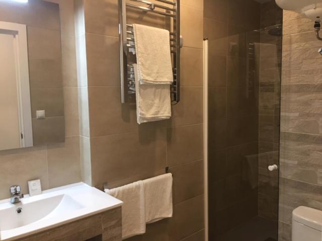 Rooms H Skyline Alcorcon Bagian luar foto